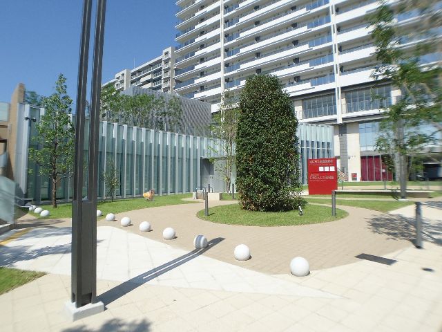 Other. Dongtan library is located along the Sumiyoshi River