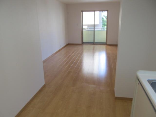 Living. Indoor (11 May 2013) Shooting