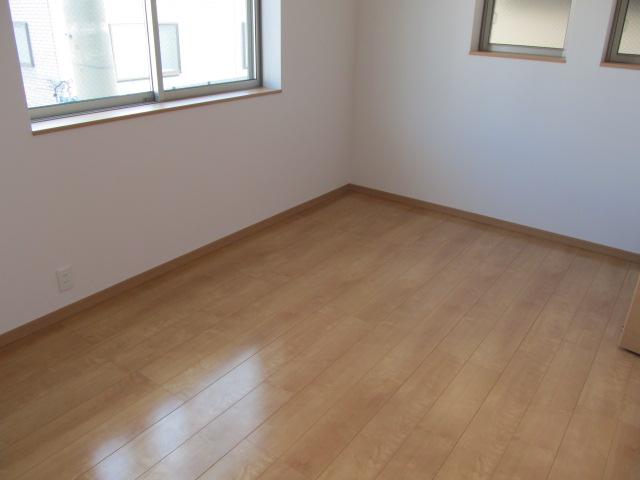 Non-living room. Indoor (11 May 2013) Shooting