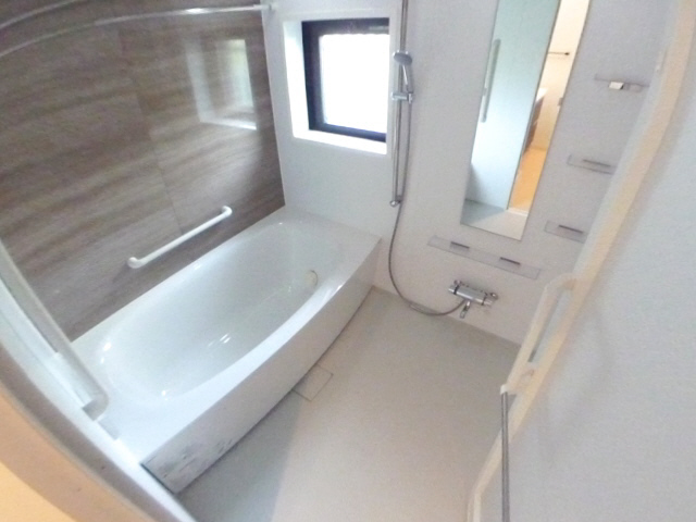 Bath. Bathroom 1620 ・ It is wide enough even for two people