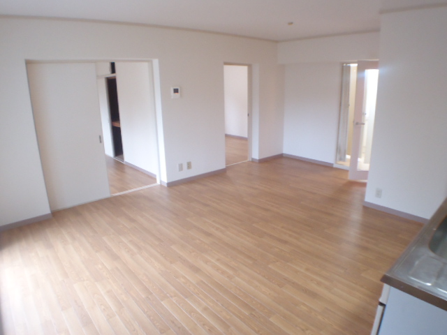 Living and room. All Western-style.