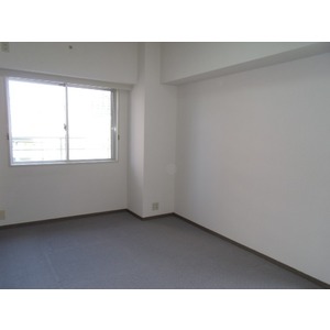 Living and room. Western style room 7.5 Pledge