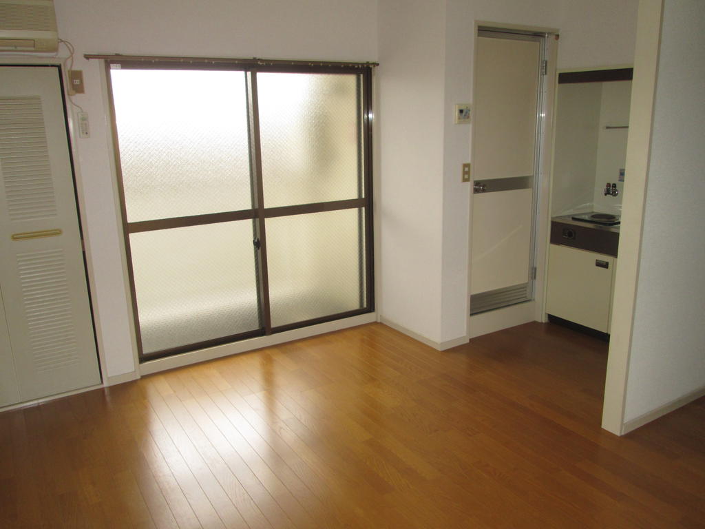 Other room space. It is quiet in the corner room.