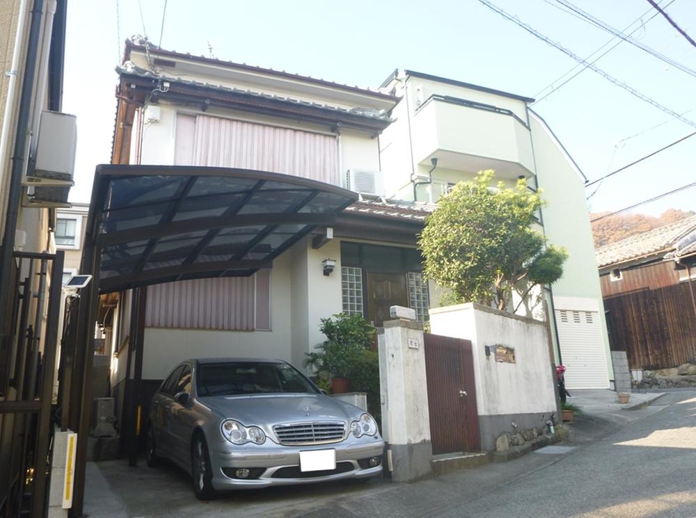 Local appearance photo.  ■ Between a population of about 7.7m