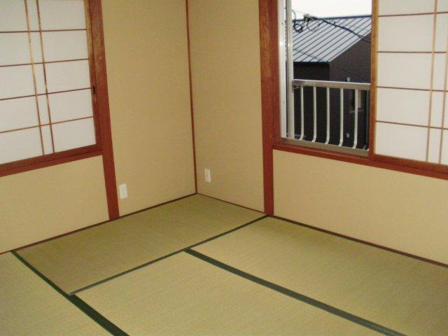 Non-living room. Indoor (11 May 2013) Shooting