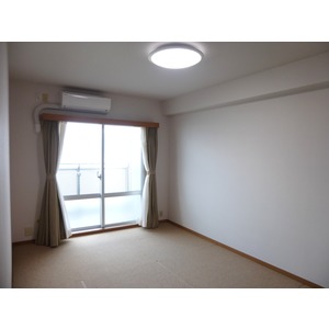 Living and room. Western style room 8.3 Pledge