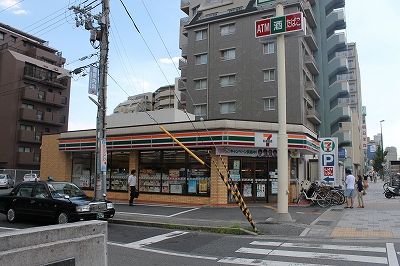 Convenience store. 130m to Seven-Eleven (convenience store)