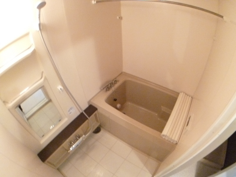 Bath. Please slowly heal the fatigue of the day.