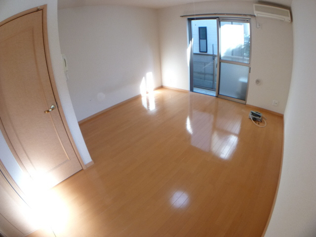 Living and room. This space does not taste in other