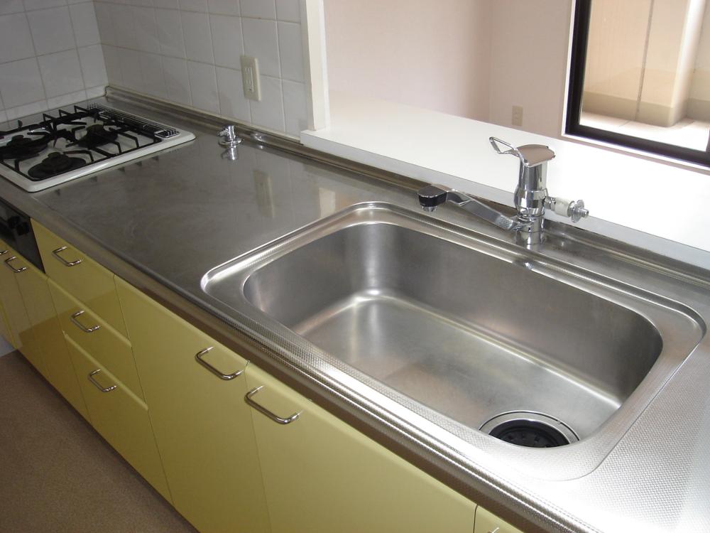 Kitchen. It is a popular system Kitchen