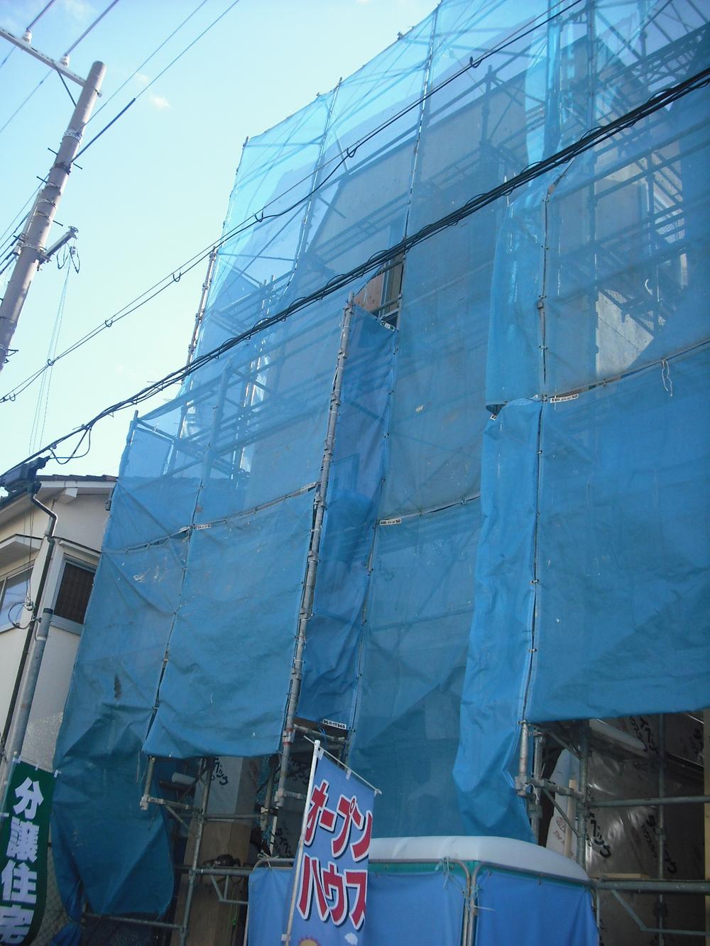 Local appearance photo. Local (11 May 2013) Shooting