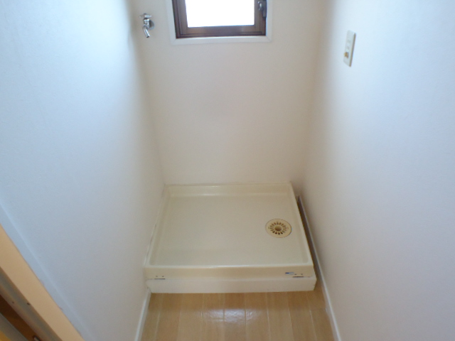 Other. Laundry Area Available in the room