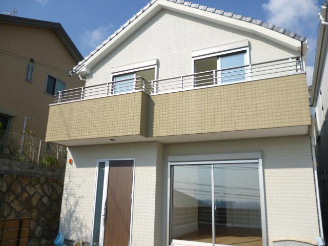 Local appearance photo. Power board specification of the outer wall material Asahi Chemical Industry Co., Ltd.