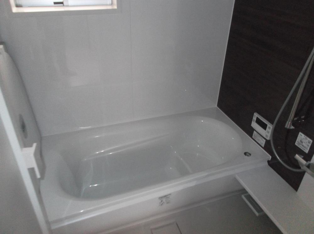 Bathroom. Indoor (11 May 2013) Shooting