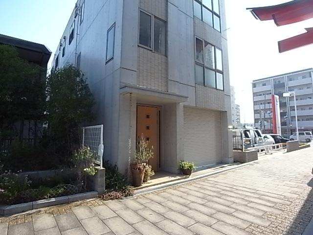 Local appearance photo