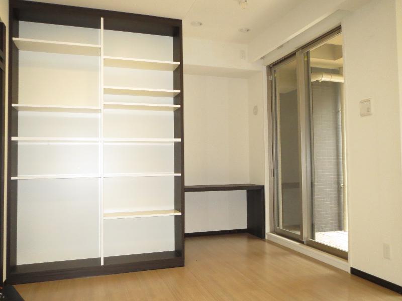 Bath. Fixtures furniture