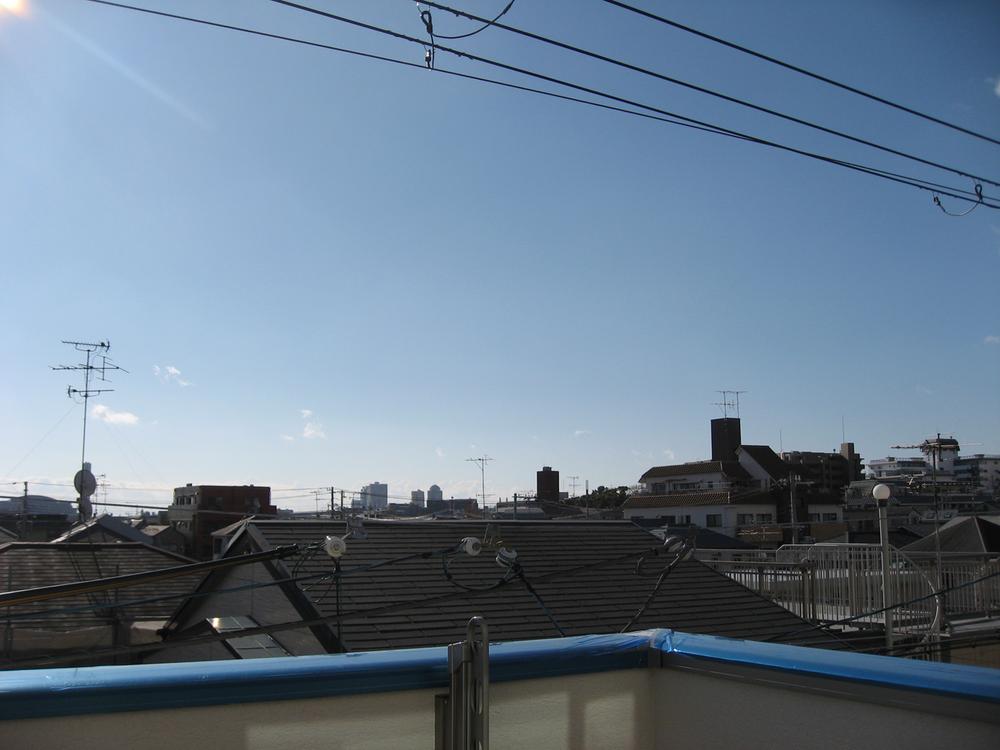 View photos from the dwelling unit. View from the site (December 2013) Shooting