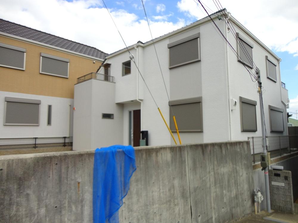 Local appearance photo. Local (11 May 2013) Shooting