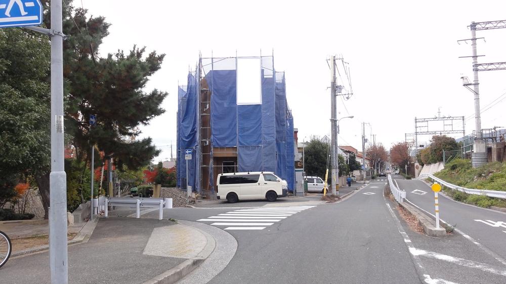 Local photos, including front road. Local (12 May 2013) Shooting