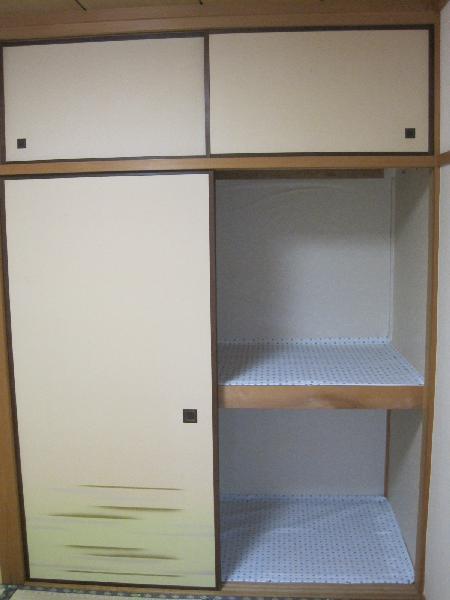 Receipt. 2F Japanese-style storage