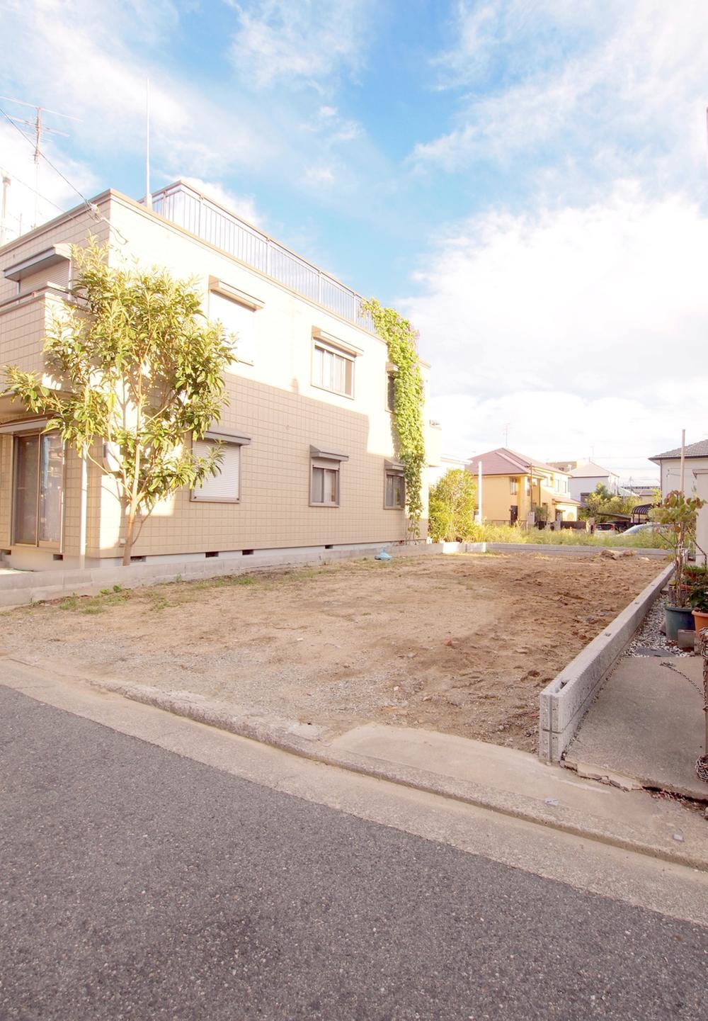 Local land photo. It is almost rectangular-shaped land. Frontage also spacious 7m. 