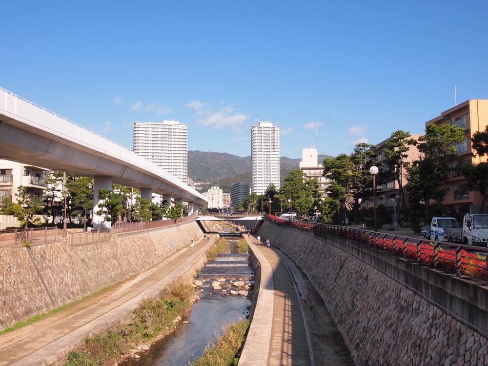 Streets around. Sumiyoshi 290m Sumiyoshi River along until River promenade are in place, Perfect for walking and running. 