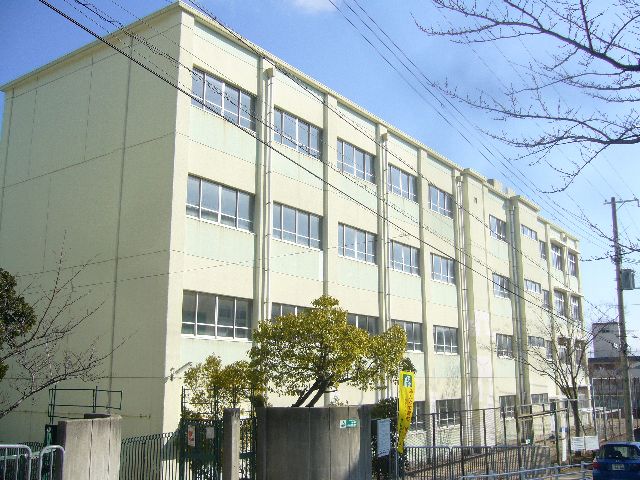 Primary school. 1438m Kobe Tatsuuzu until Forest elementary school (elementary school)