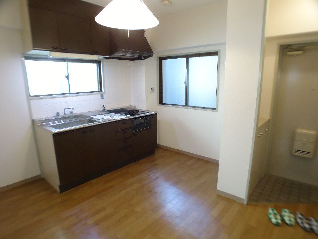 Living and room. Reference photograph (same property other Room No.)