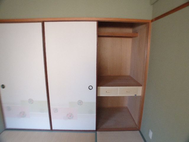 Other room space. Reference photograph (same property other Room No.)