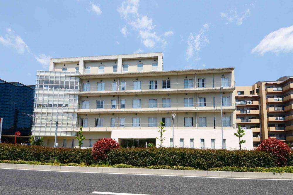 Hospital. 4-minute drive from the Miyaji hospital of 1500m General Hospital to Miyaji hospital. Peace of mind if this distance.