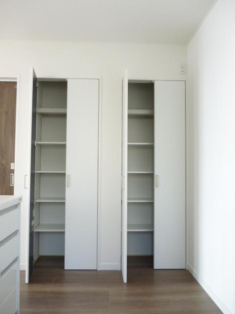 Receipt. Storage of kitchen horizontal