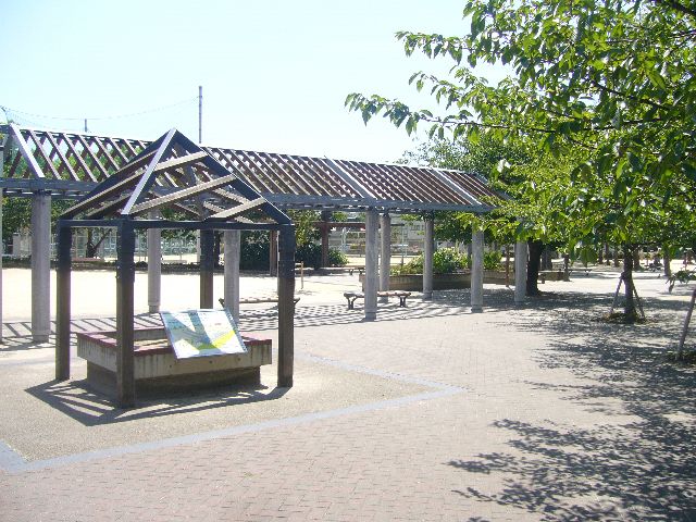 Other. A large park in the neighborhood