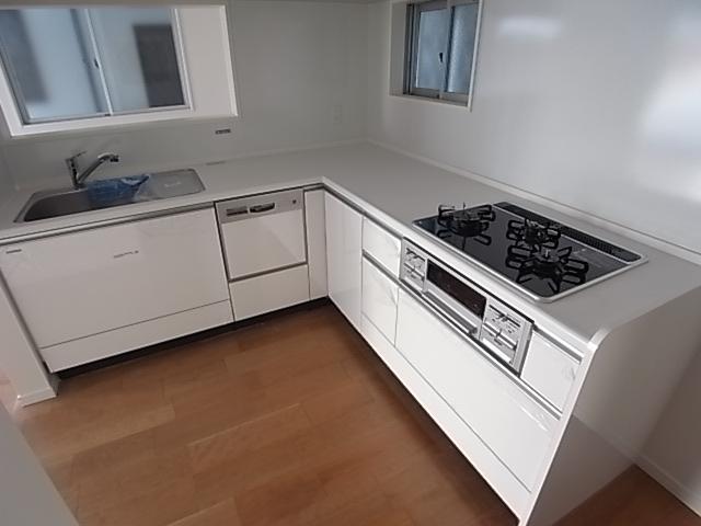 Same specifications photo (kitchen)