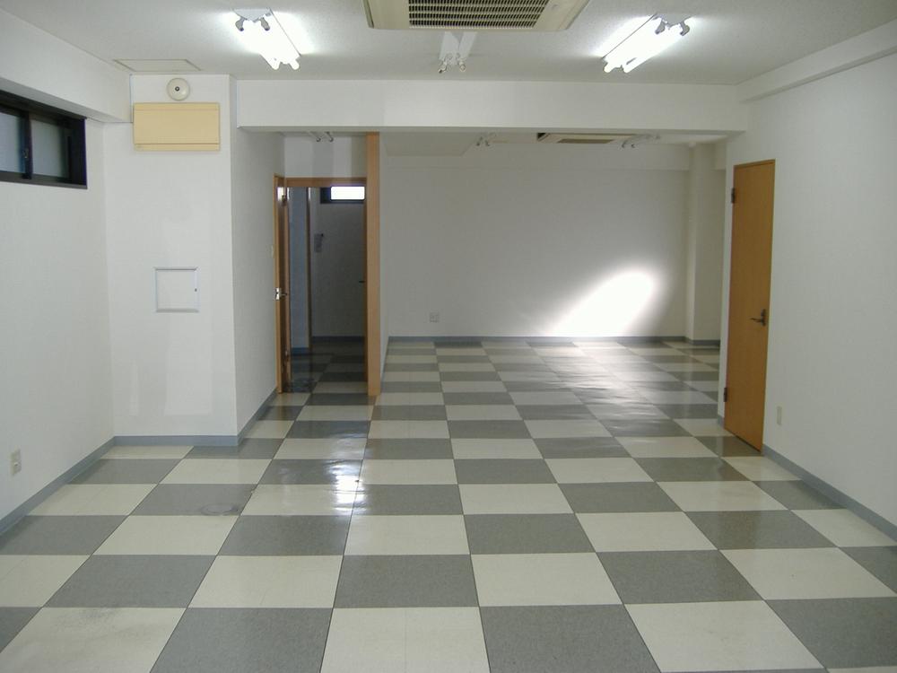 Other introspection. First floor free space about 55 square meters.
