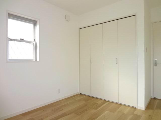 Non-living room. 1 Kaiyoshitsu 5.37 Pledge. Yang This good at MinamiMuko. It is with a closet.