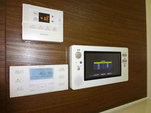 Bathroom. Bathroom LCD TV ・ Mist sauna ・ With drying heater.