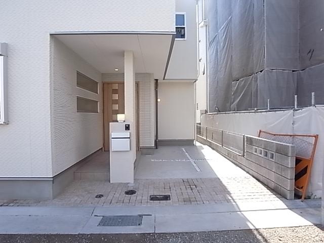 Local appearance photo