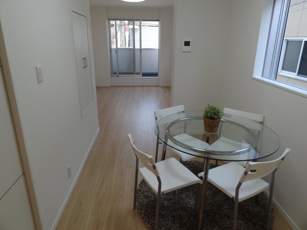 Living. Indoor (12 May 2013) Shooting