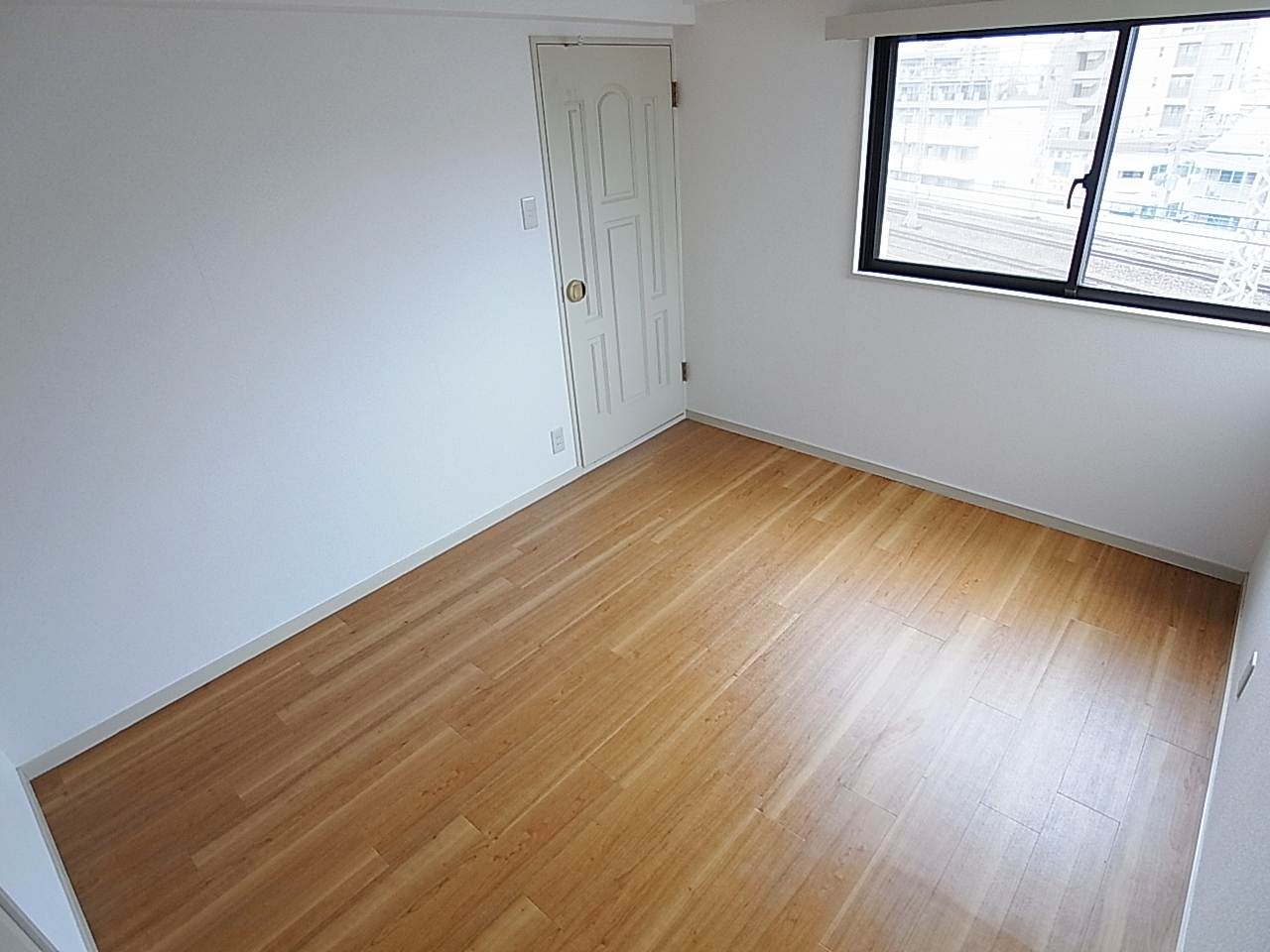 Other room space. All rooms are sunny