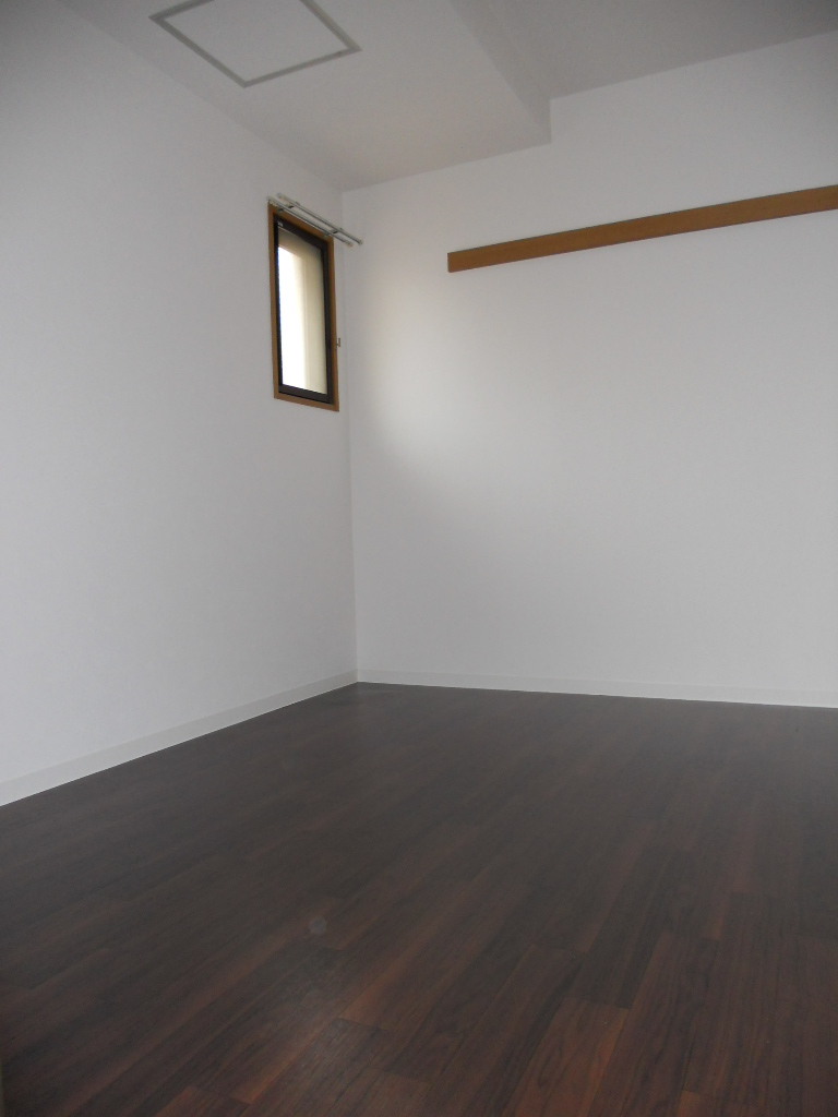 Other room space. Western style room