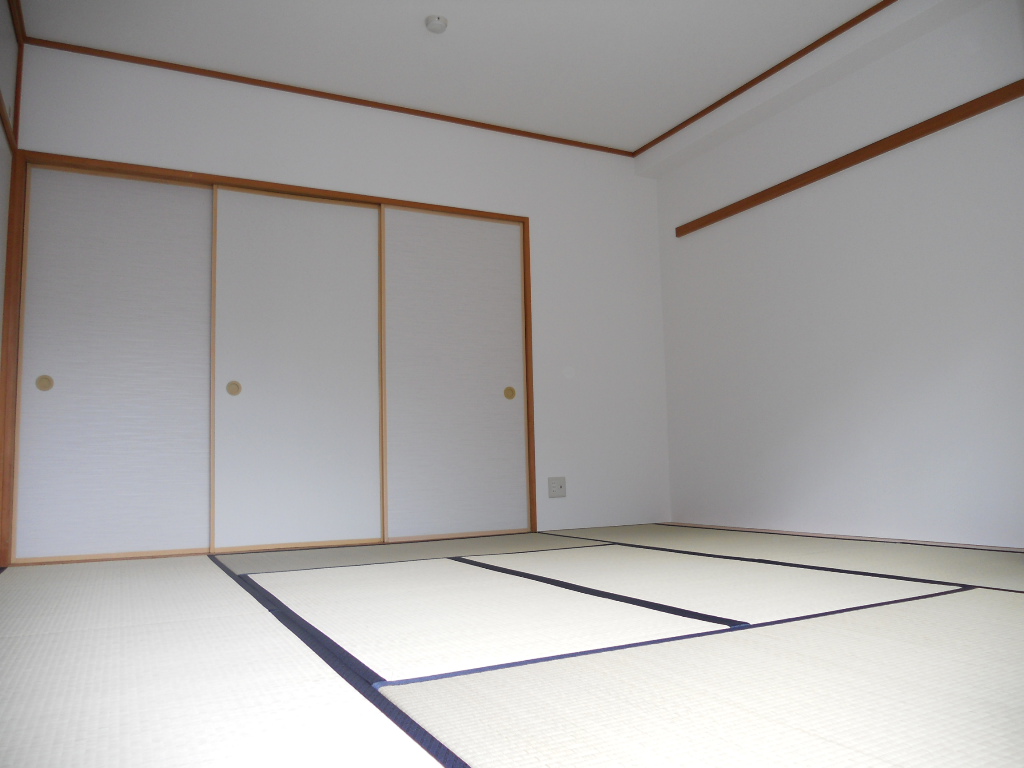 Other room space. Japanese style room