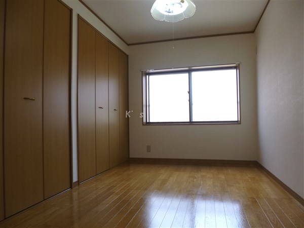 Other room space. Western-style 6 Pledge