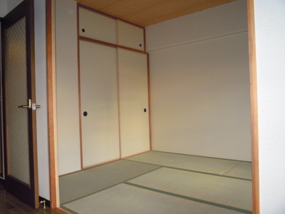 Living and room. Room 2