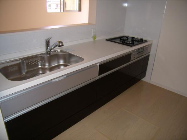 Same specifications photo (kitchen)