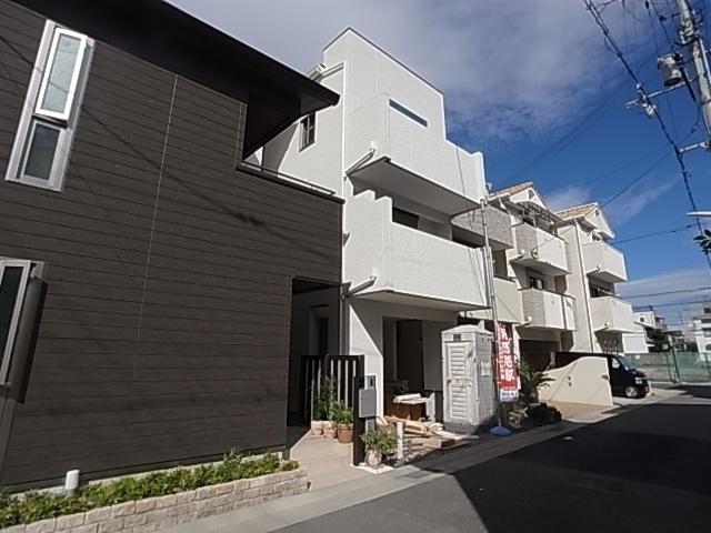 Local photos, including front road