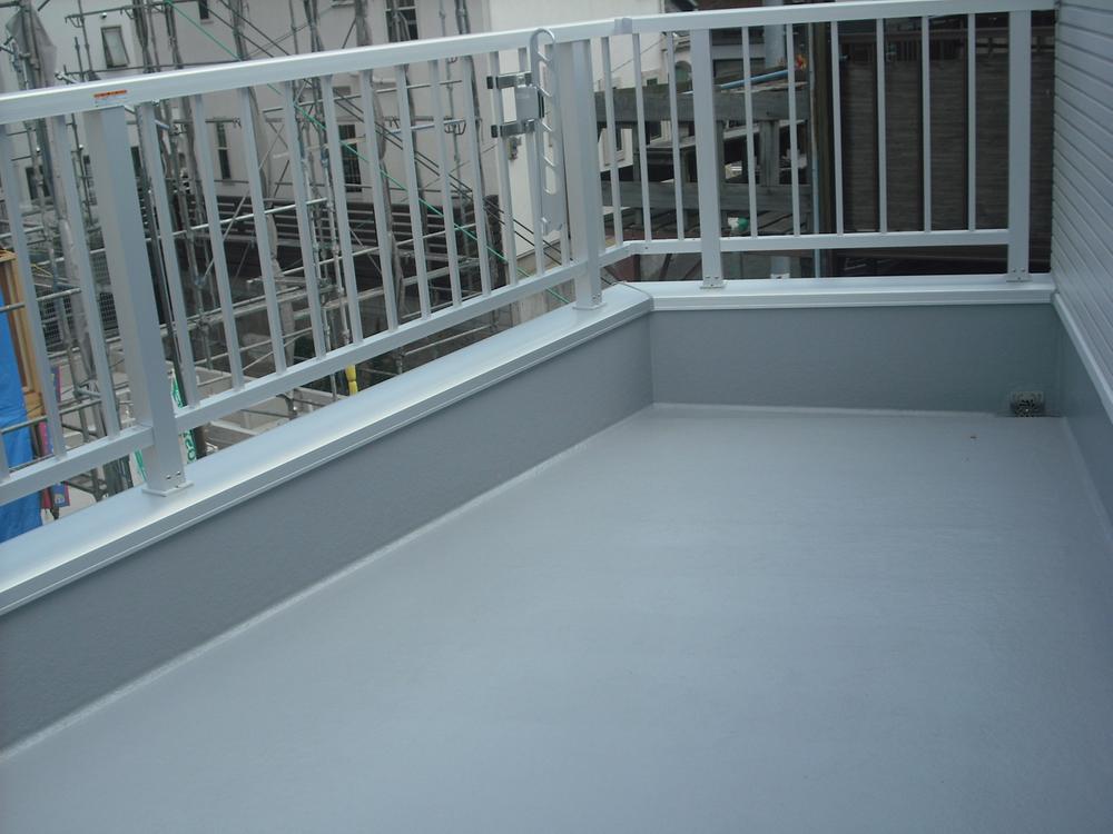 Balcony. Local (September 2013) Shooting