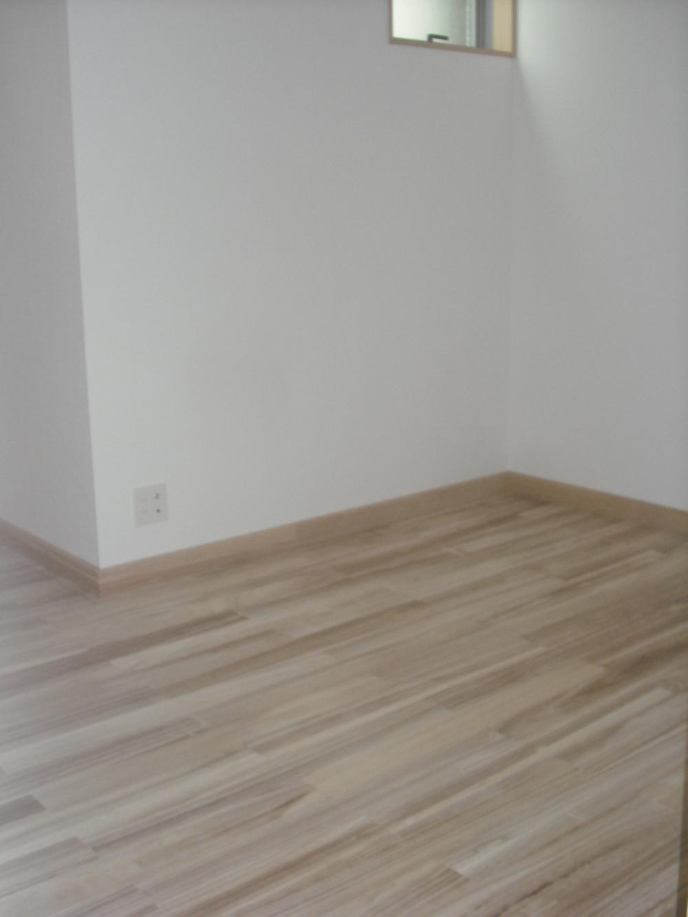 Non-living room. Indoor (September 2013) Shooting