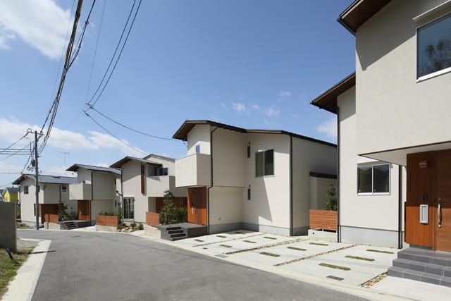 Local photos, including front road. Relaxed some partition placement