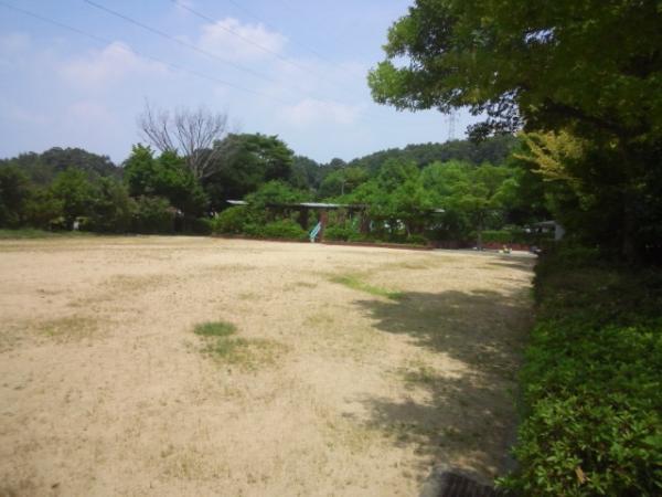 park. 80m park to the park