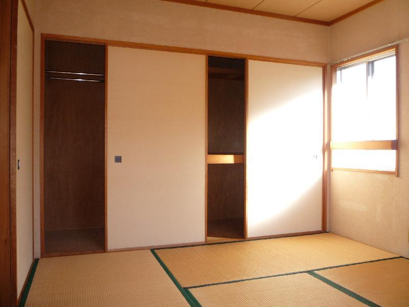 Receipt. Second floor Japanese-style closet